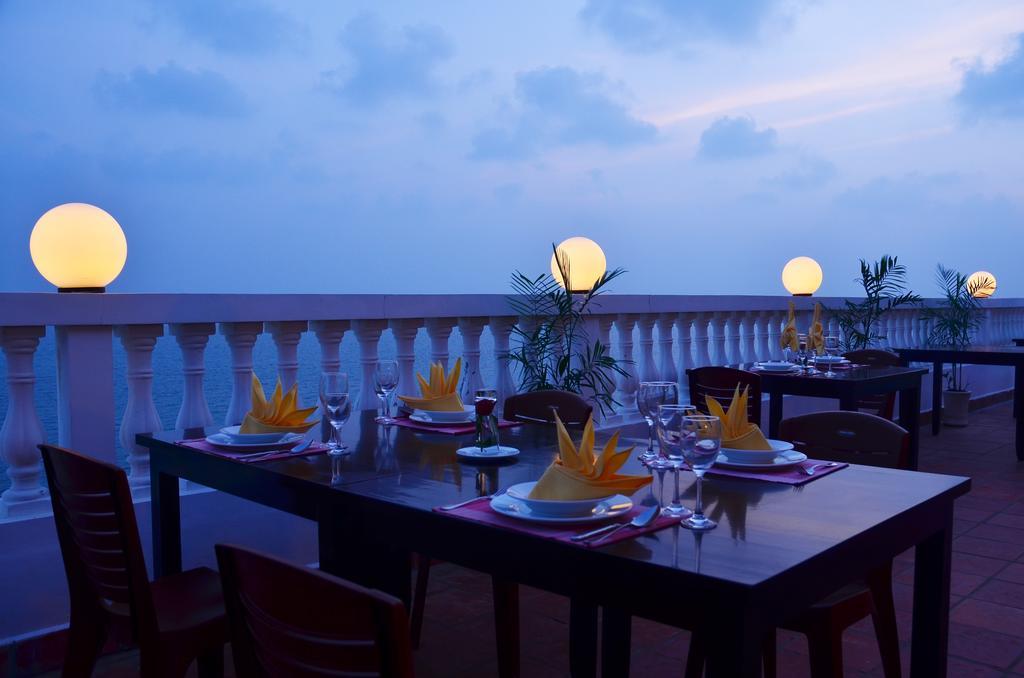 Ocean Front Hotel Phan Thiết Extérieur photo