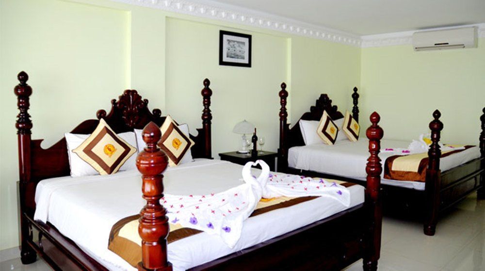 Ocean Front Hotel Phan Thiết Extérieur photo