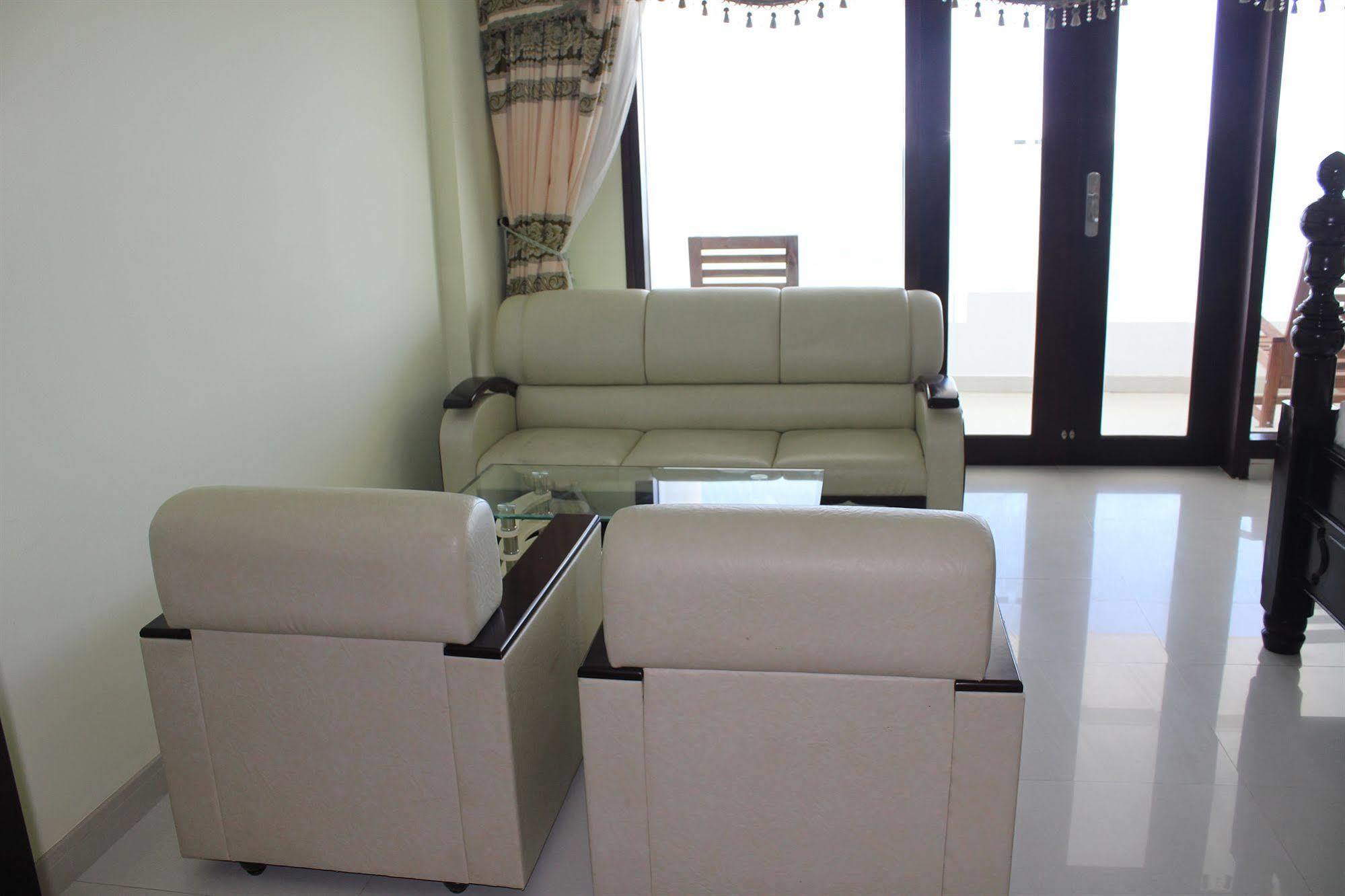 Ocean Front Hotel Phan Thiết Extérieur photo