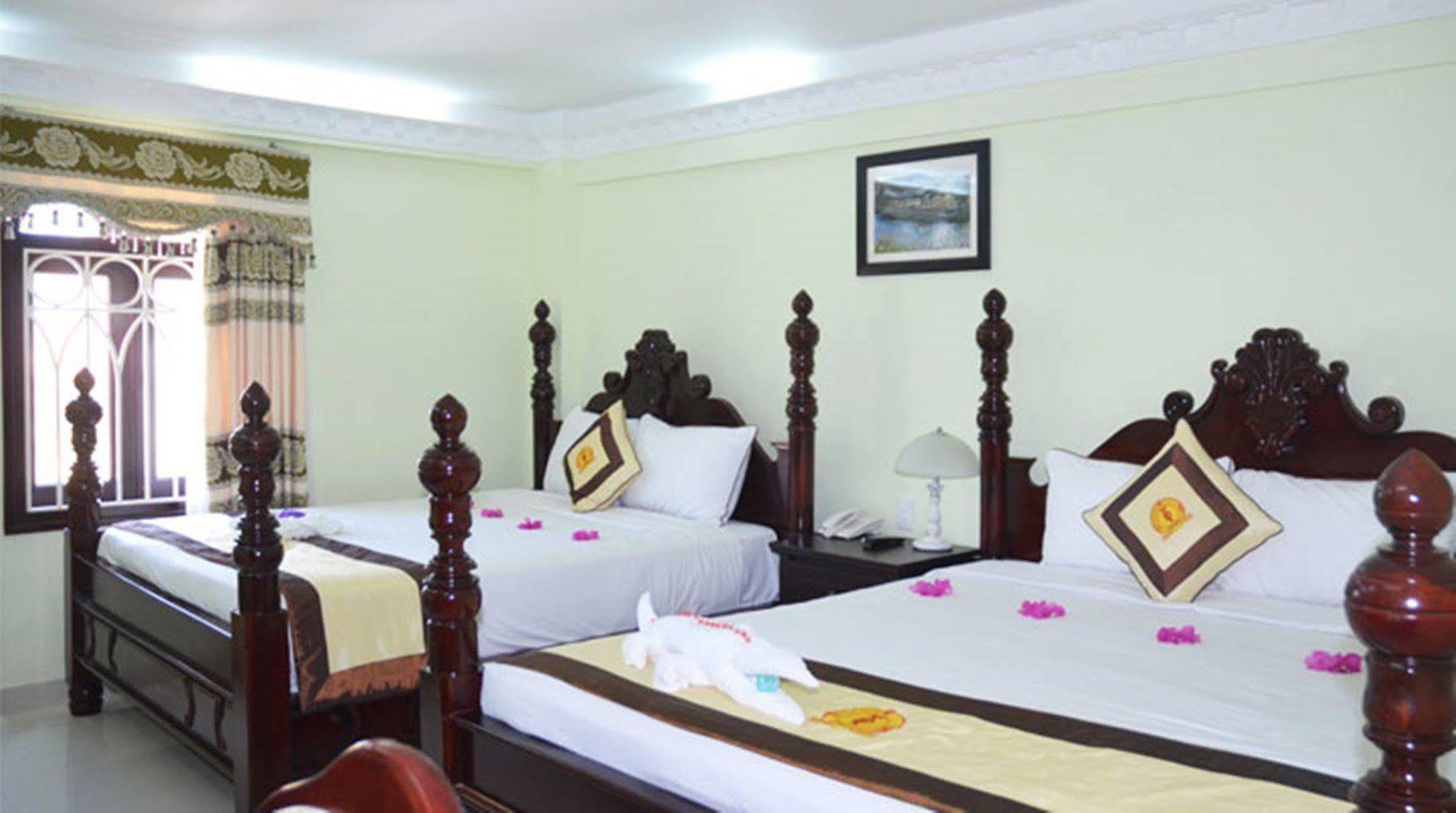 Ocean Front Hotel Phan Thiết Extérieur photo