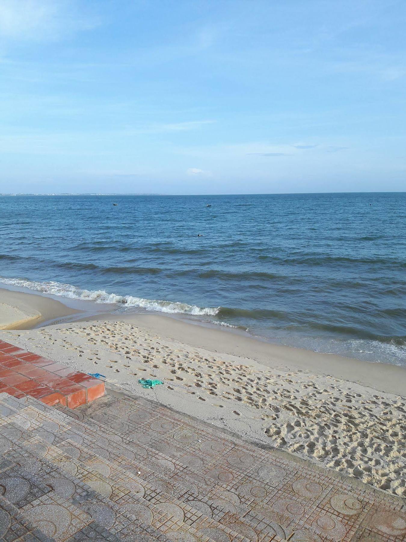 Ocean Front Hotel Phan Thiết Extérieur photo