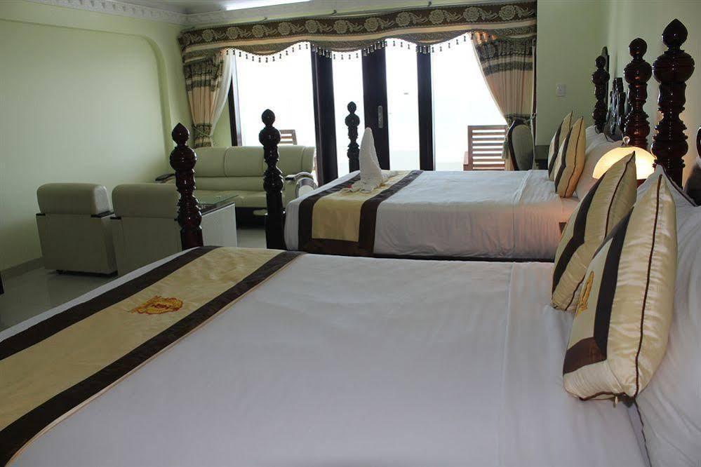 Ocean Front Hotel Phan Thiết Extérieur photo